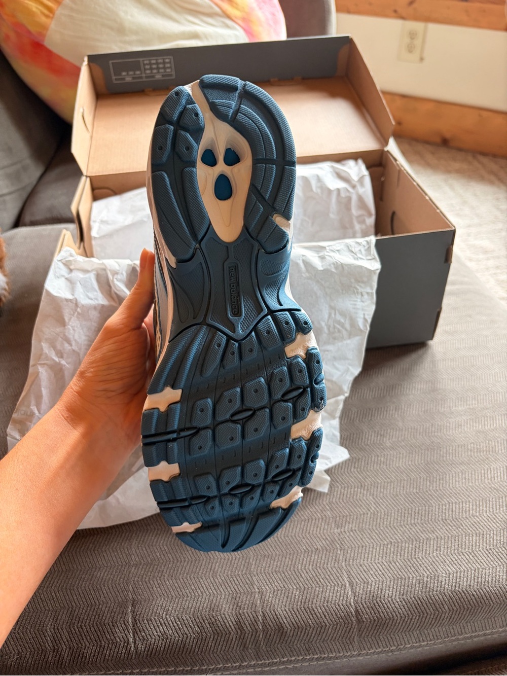 Sneaker 740 - Picture 3 of 4